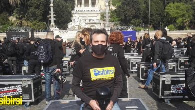 Bauli in Piazza Luigi Buggio Esibirsi