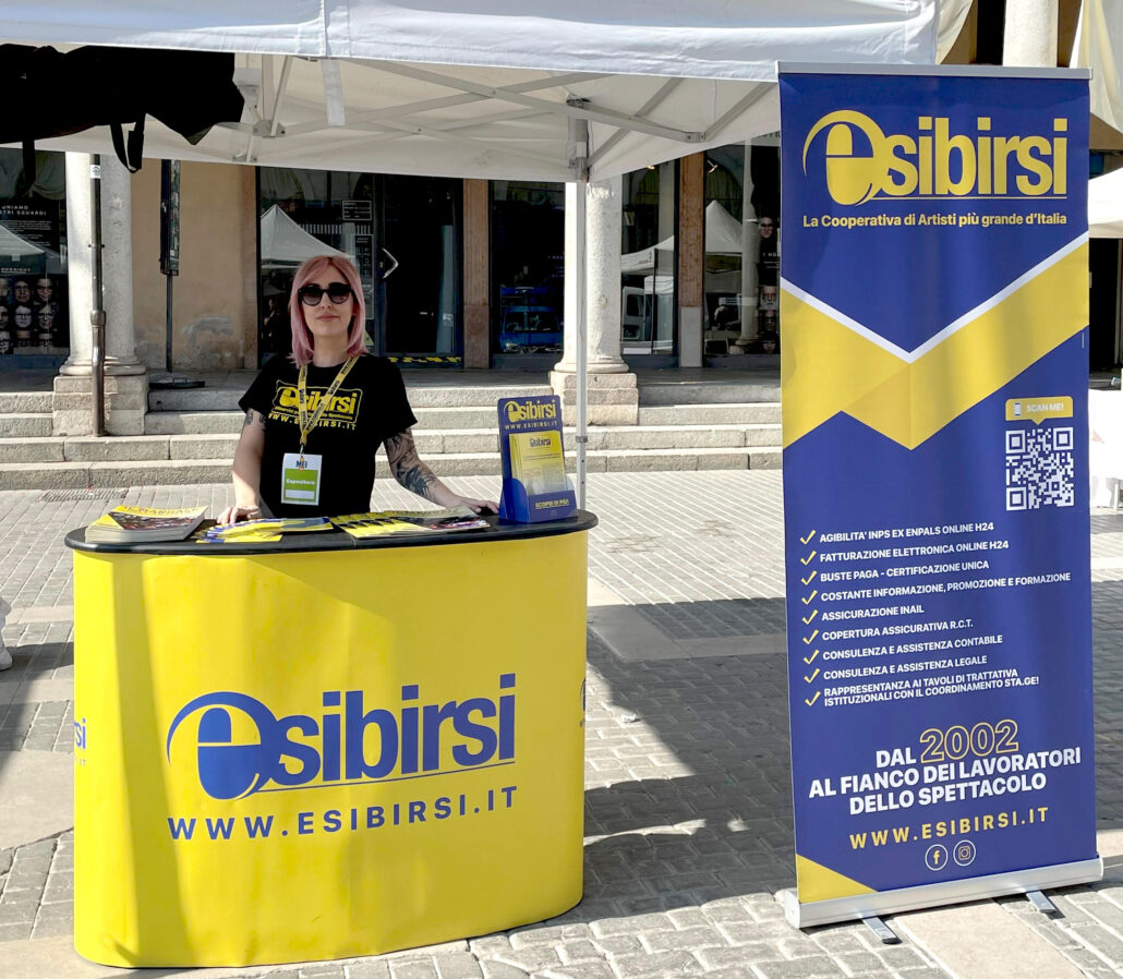 Corner esibirsi