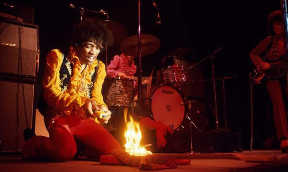 JIMI HENDRIX MONTEREY GUITARRA FUEGO