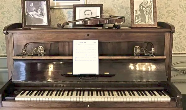 il pianoforte originale suonato da Lucio Dalla per comporre 