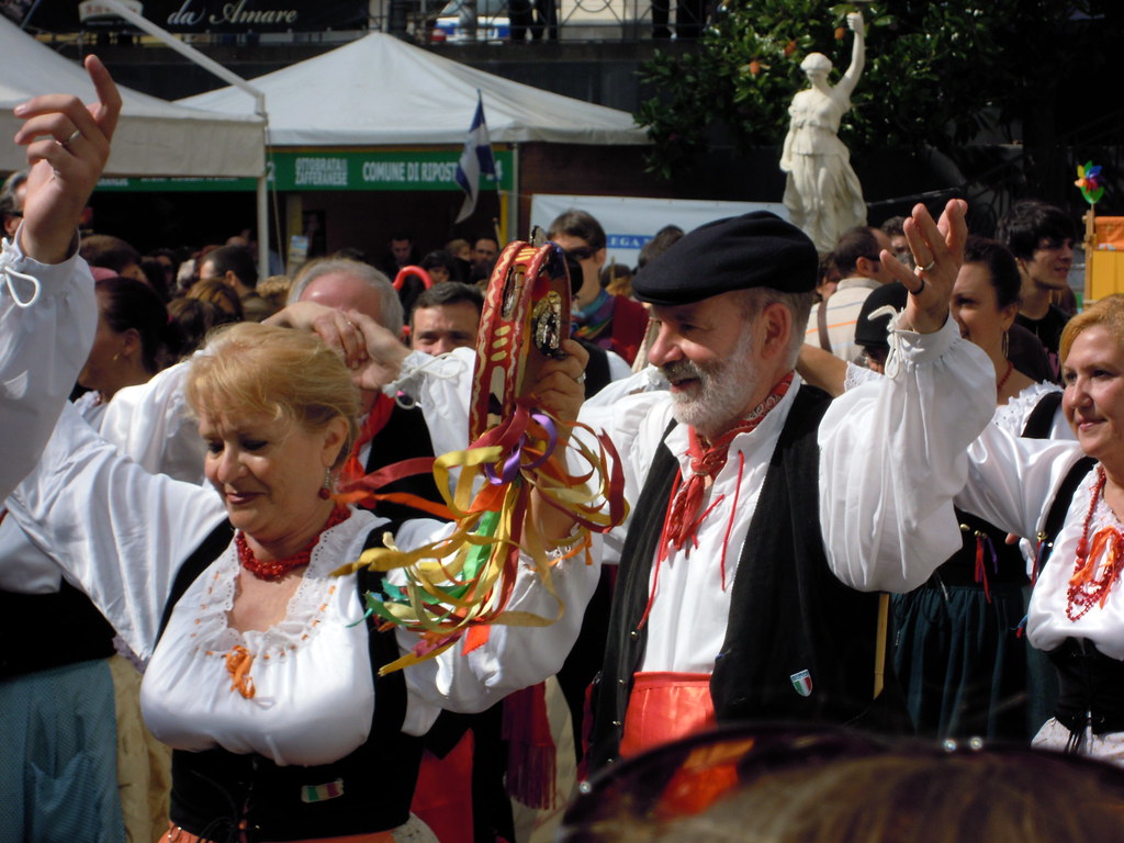 immagini di Musica Popolare Italiana immagini di Musica Popolare Italiana